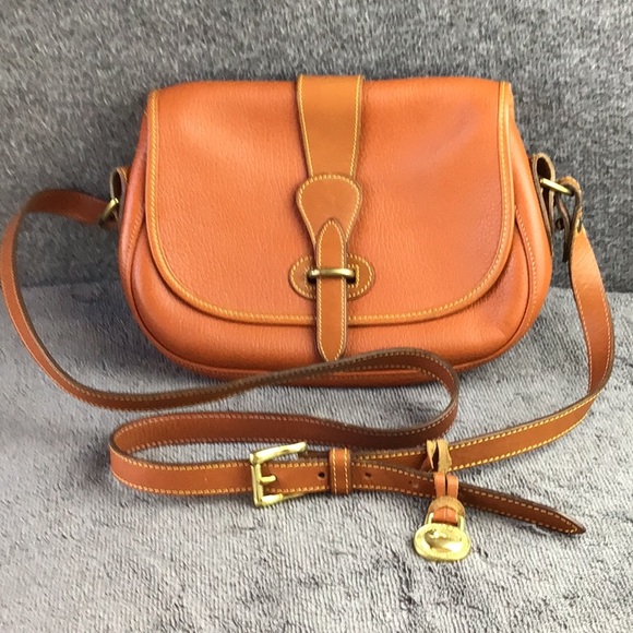 Dooney & Bourke Handbags - Vintage Dooney and Bourke Pebbled Leather Crossbody Bag Purse